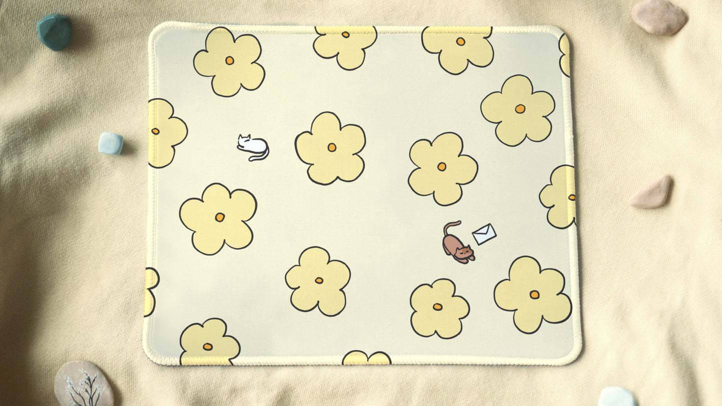 Cat's Secret Letter Desk Pad