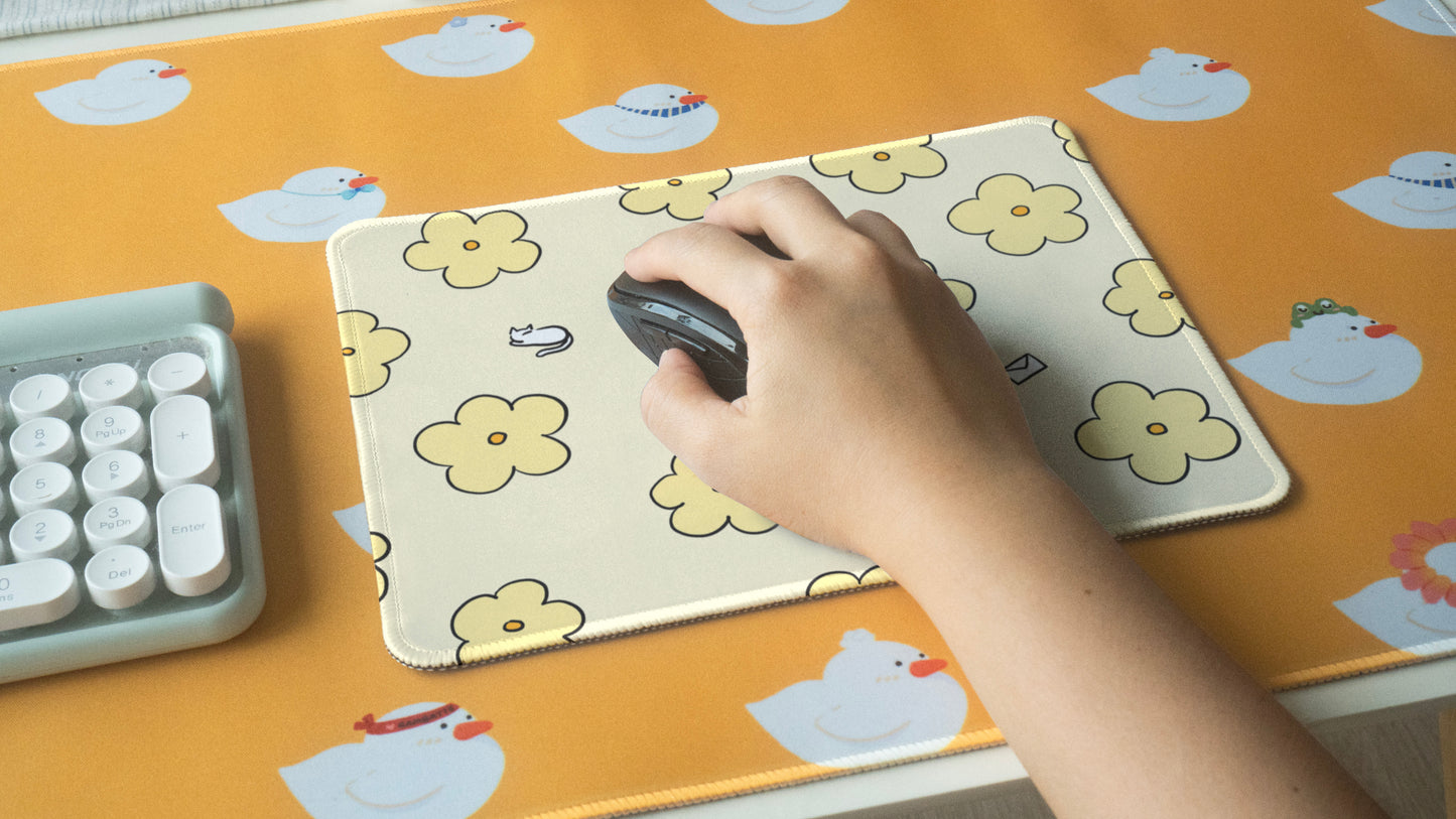 Cat's Secret Letter Desk Pad