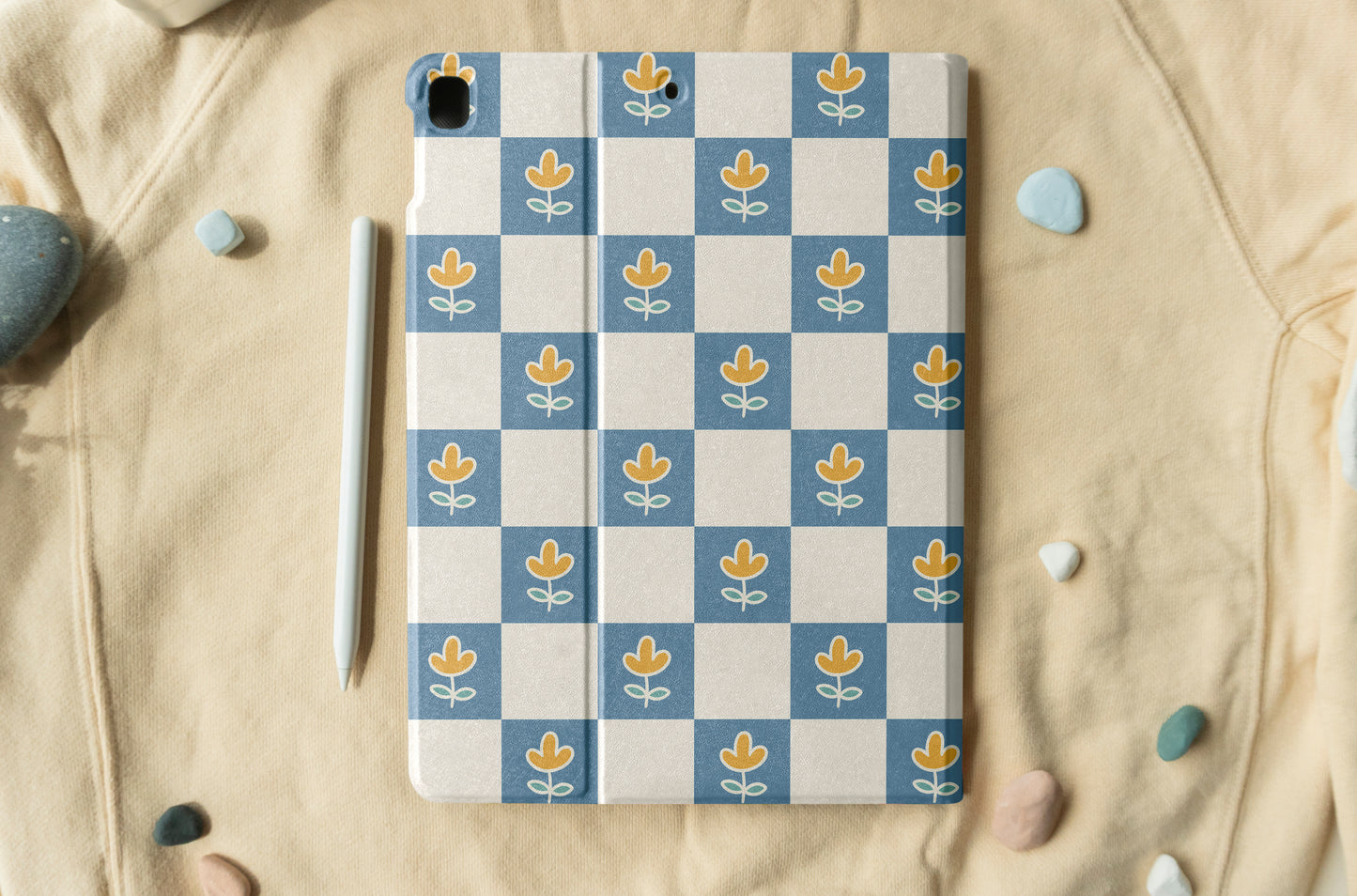 Retro Blue Checkered iPad Case