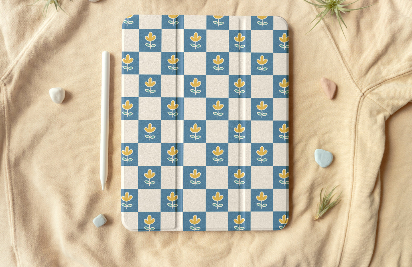 Retro Blue Checkered iPad Case